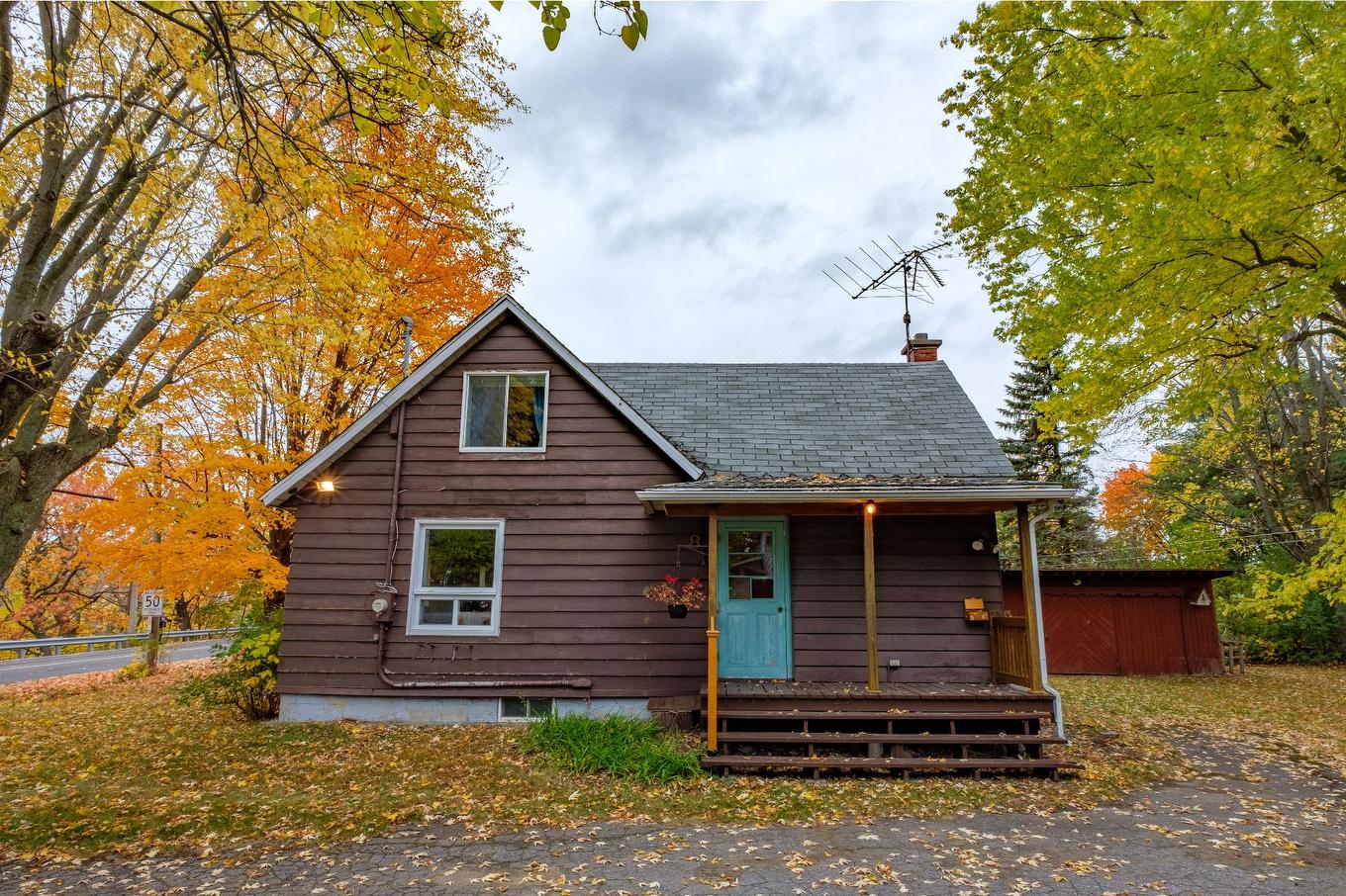 Façade - 8 Ch. Richelieu, Saint-Mathias-Sur-Richelieu, QC - Outdoor