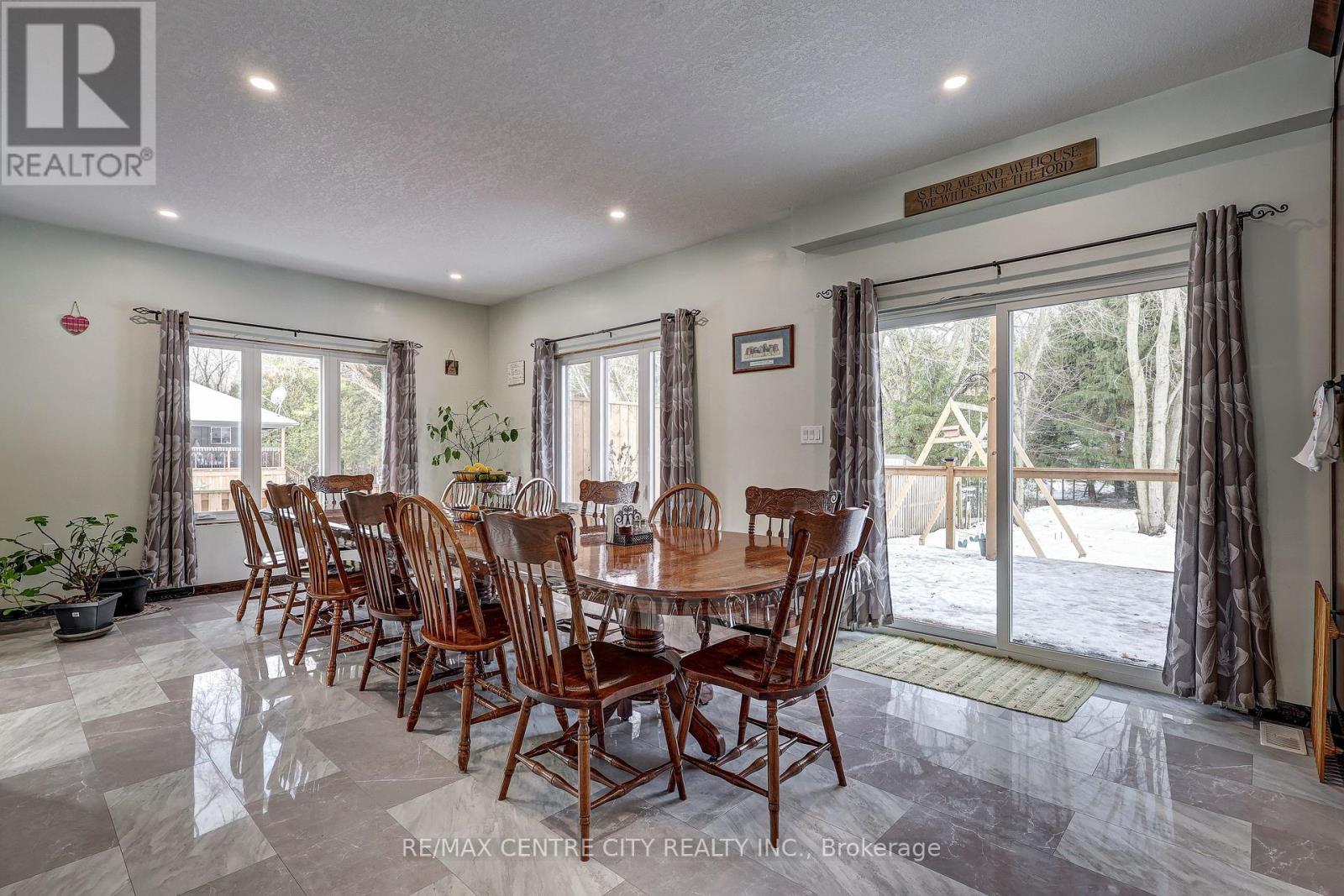 287 Highway 24 Road, Norfolk, ON - Indoor Photo Showing Dining Room