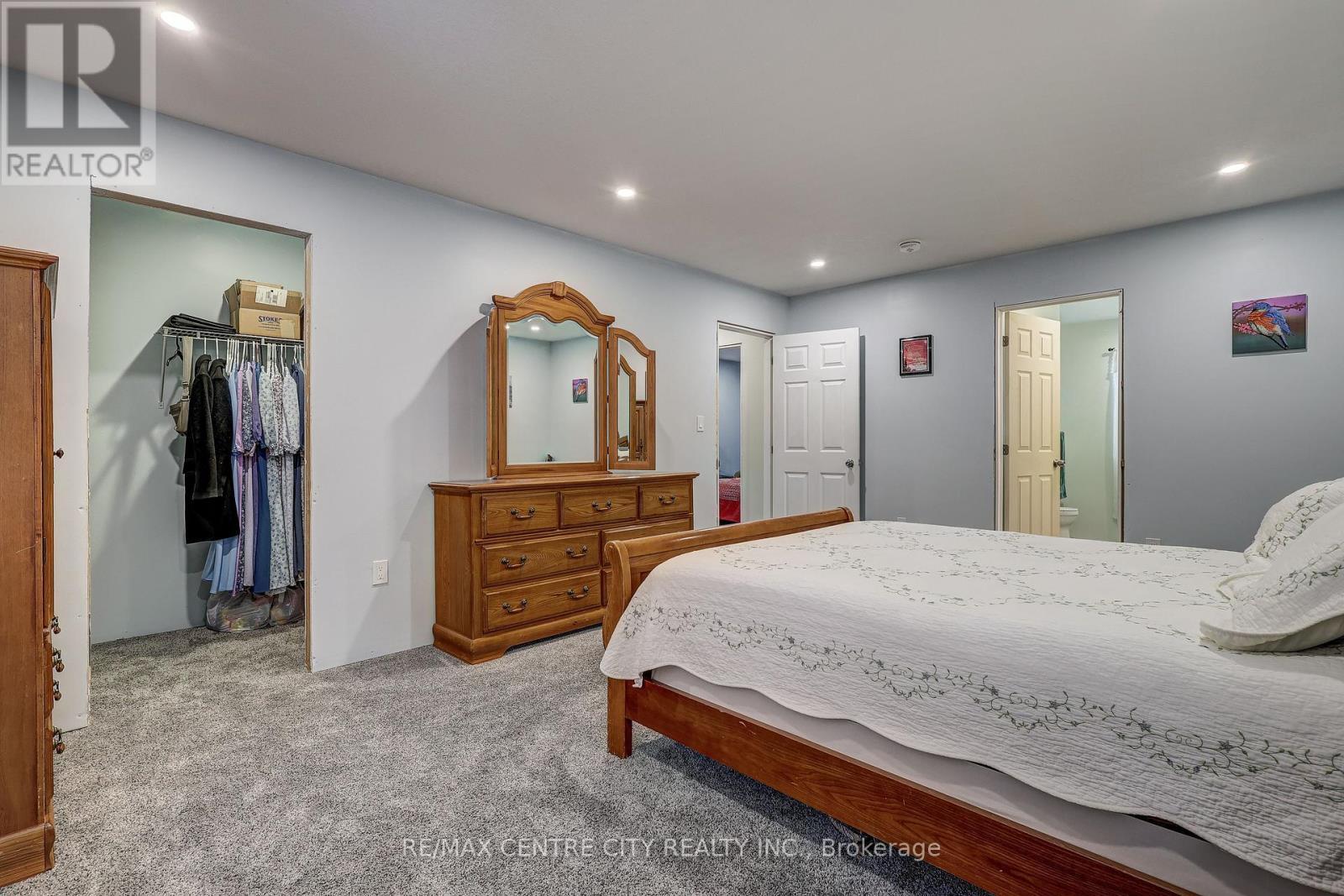 287 Highway 24 Road, Norfolk, ON - Indoor Photo Showing Bedroom