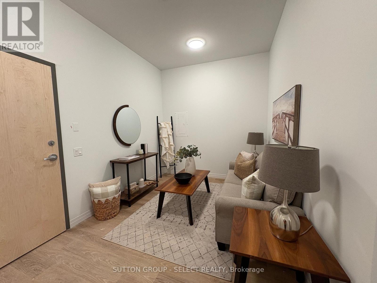 107 - 351 Hill Street, London East (East K), ON - Indoor Photo Showing Other Room