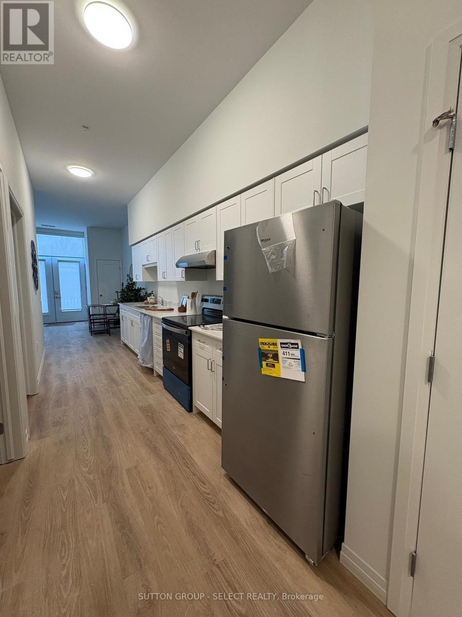 107 - 351 Hill Street, London East (East K), ON - Indoor