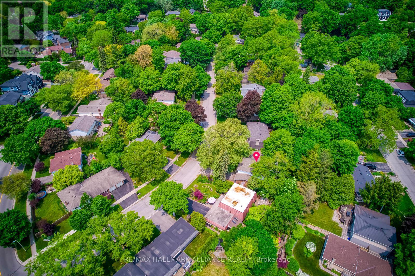 455 Canterbury Crescent, Oakville (Fd Ford), ON - Outdoor