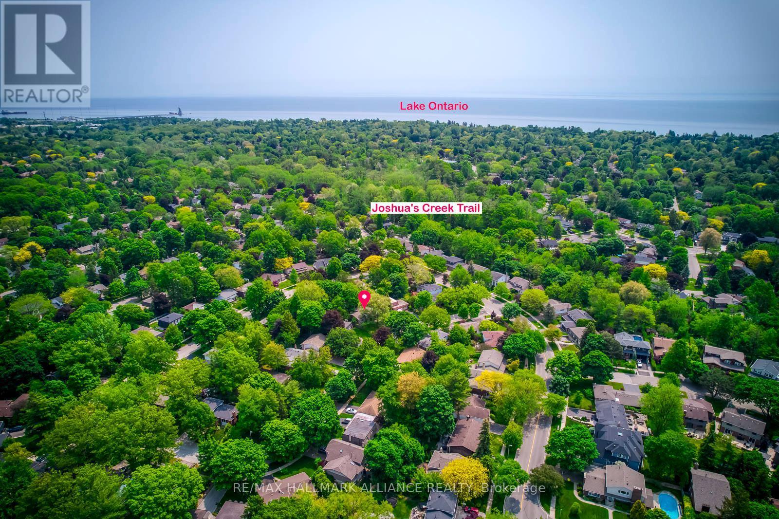 455 Canterbury Crescent, Oakville (Fd Ford), ON - Outdoor