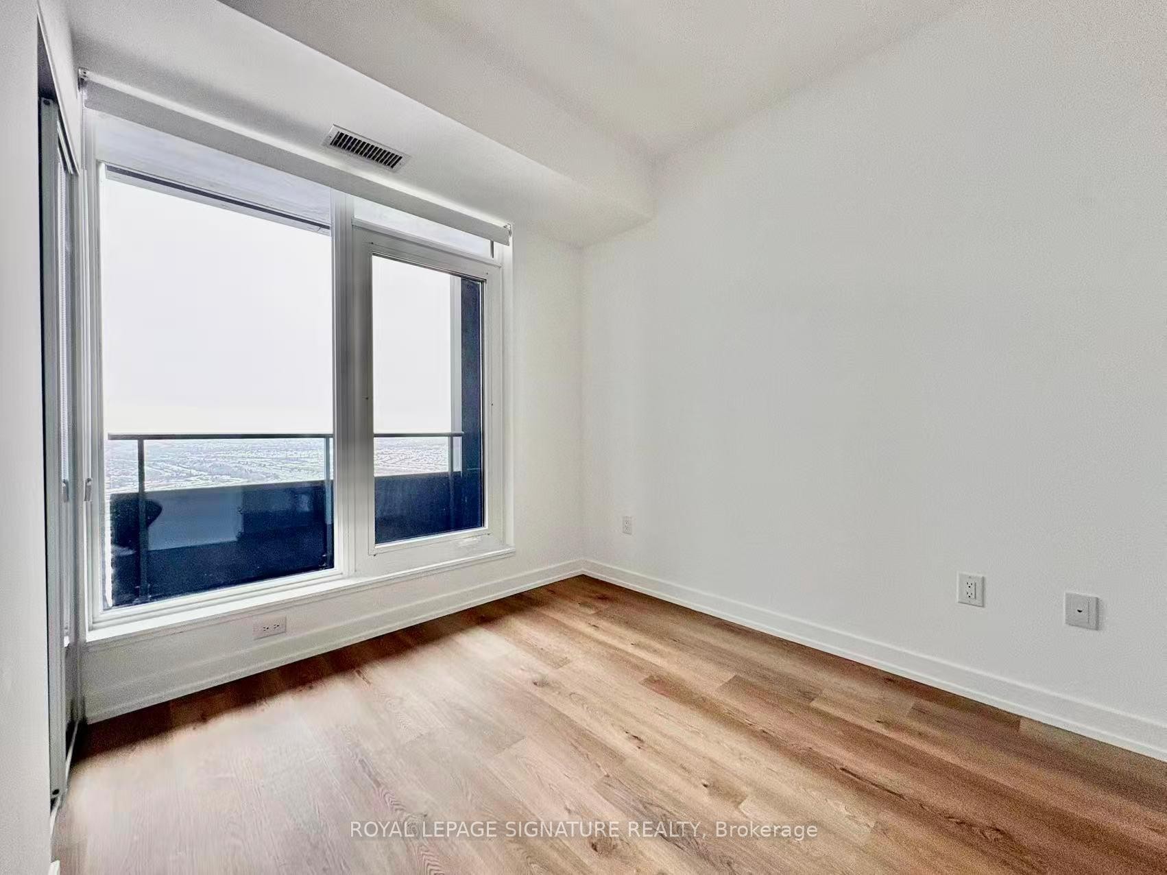 3508-395 Square One Drive, Mississauga, ON - Indoor Photo Showing Other Room