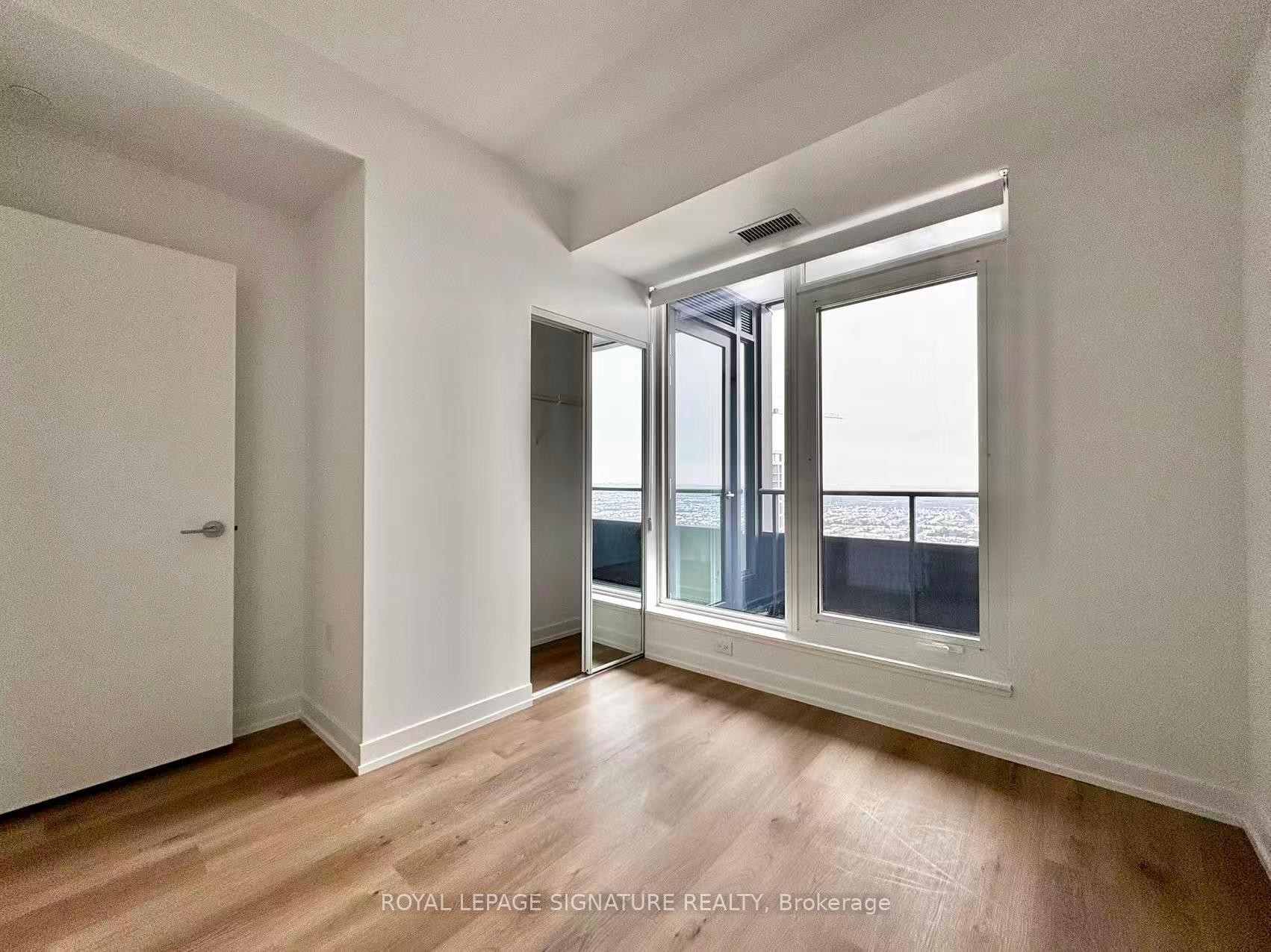 3508-395 Square One Drive, Mississauga, ON - Indoor Photo Showing Other Room