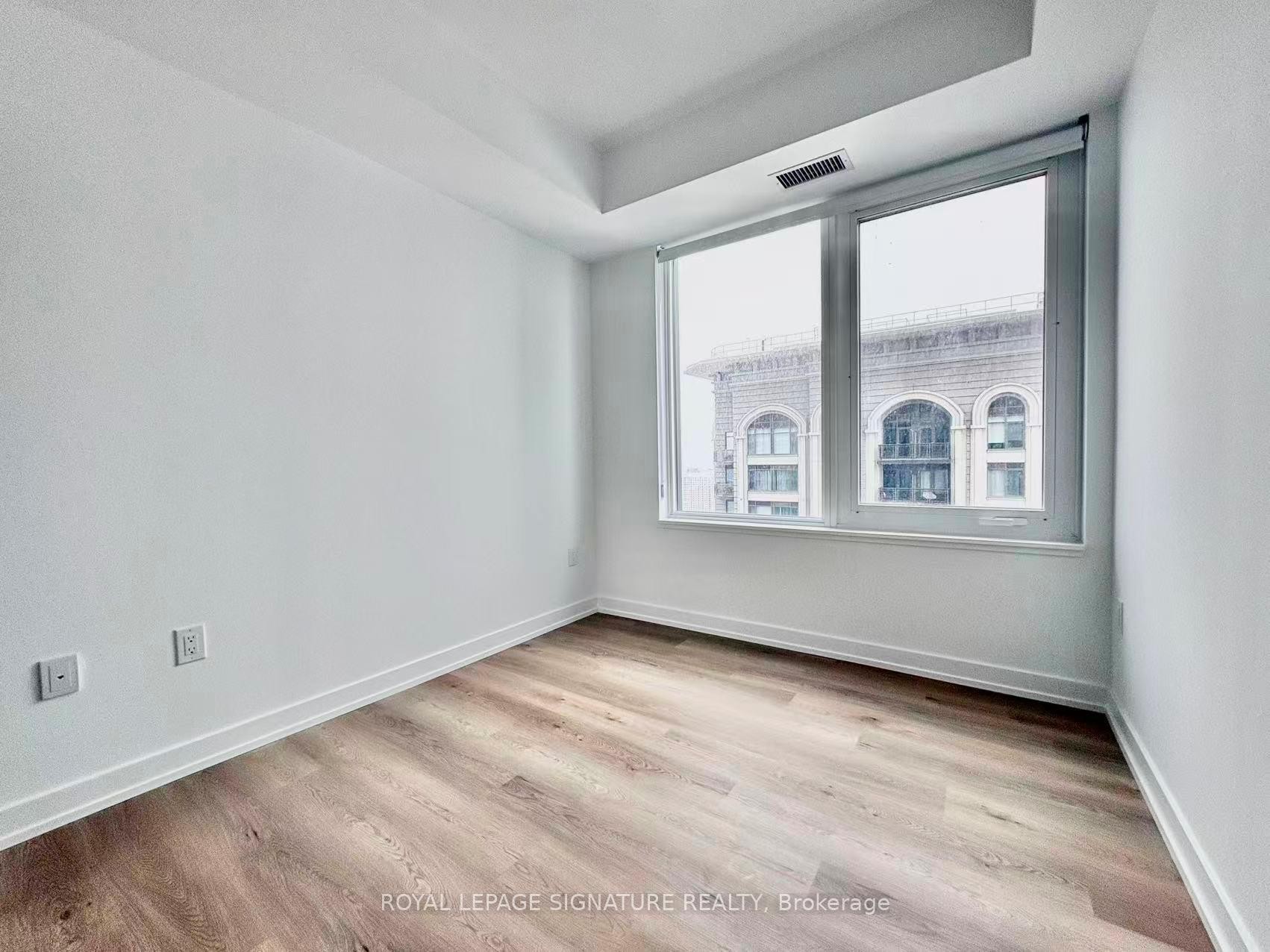 3508-395 Square One Drive, Mississauga, ON - Indoor Photo Showing Other Room
