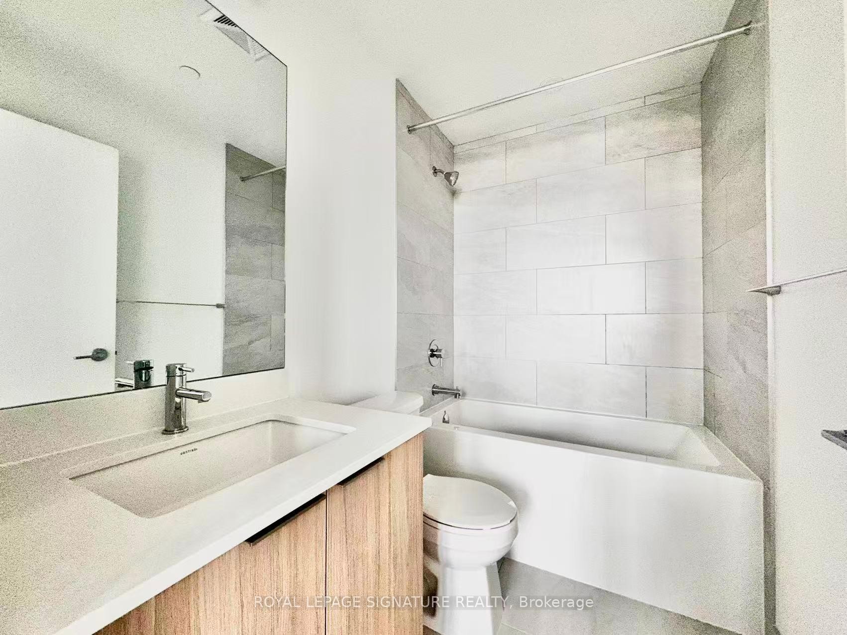 3508-395 Square One Drive, Mississauga, ON - Indoor Photo Showing Bathroom