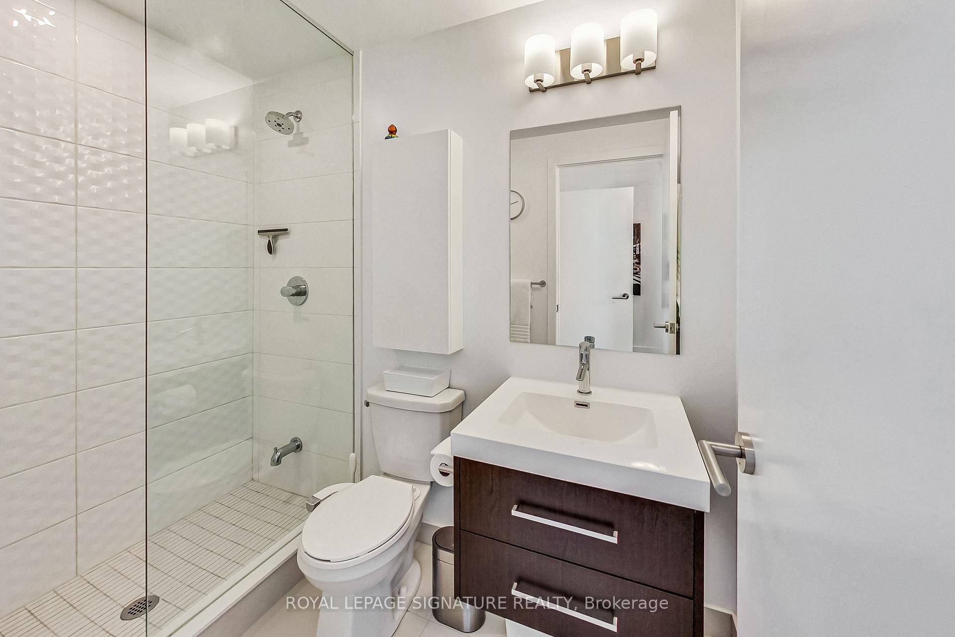 4002-403 Church Street, Toronto, ON - Indoor Photo Showing Bathroom