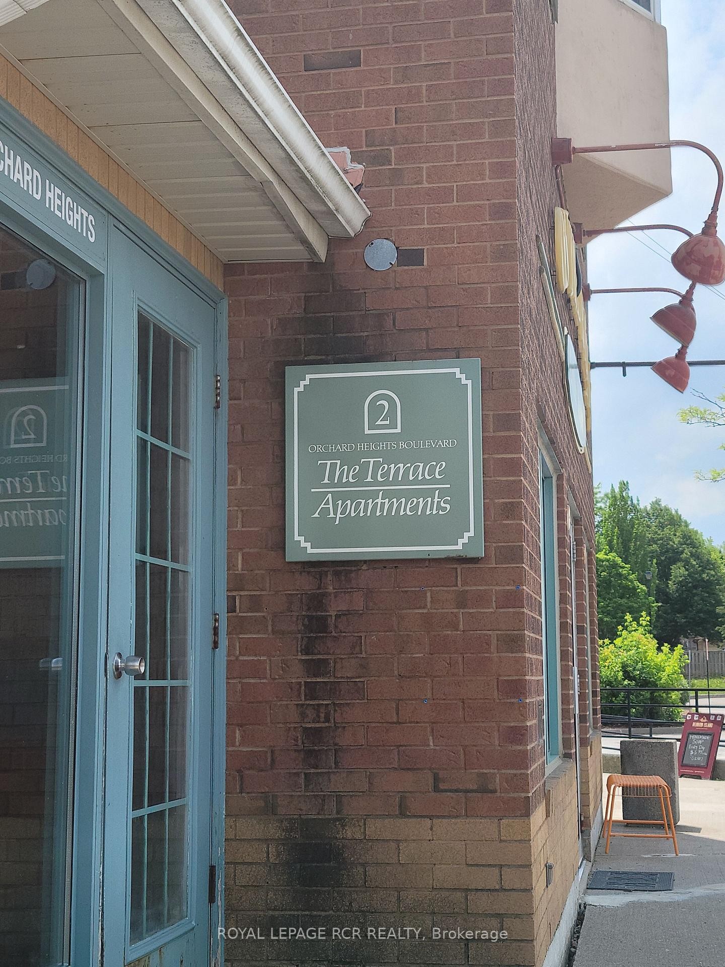 243-2 Orchard Heights Boulevard, Aurora, ON - Outdoor With Exterior