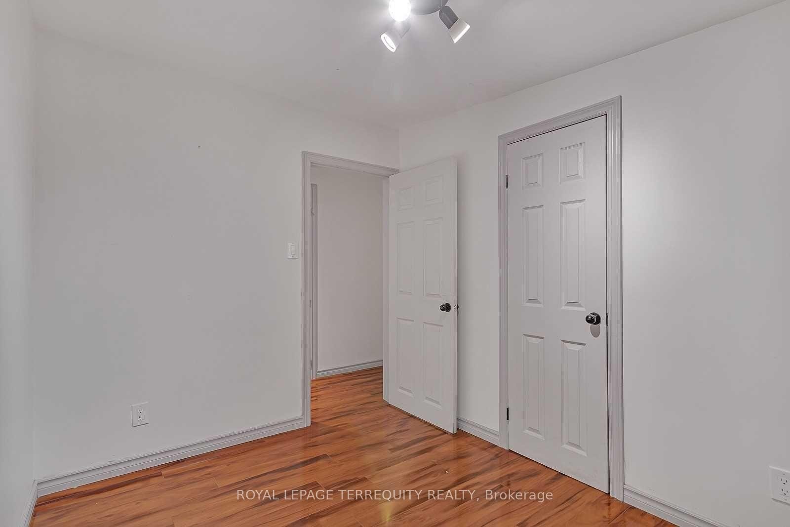 Lower 2L-2977 Lawrence Avenue E, Toronto, ON - Indoor Photo Showing Other Room