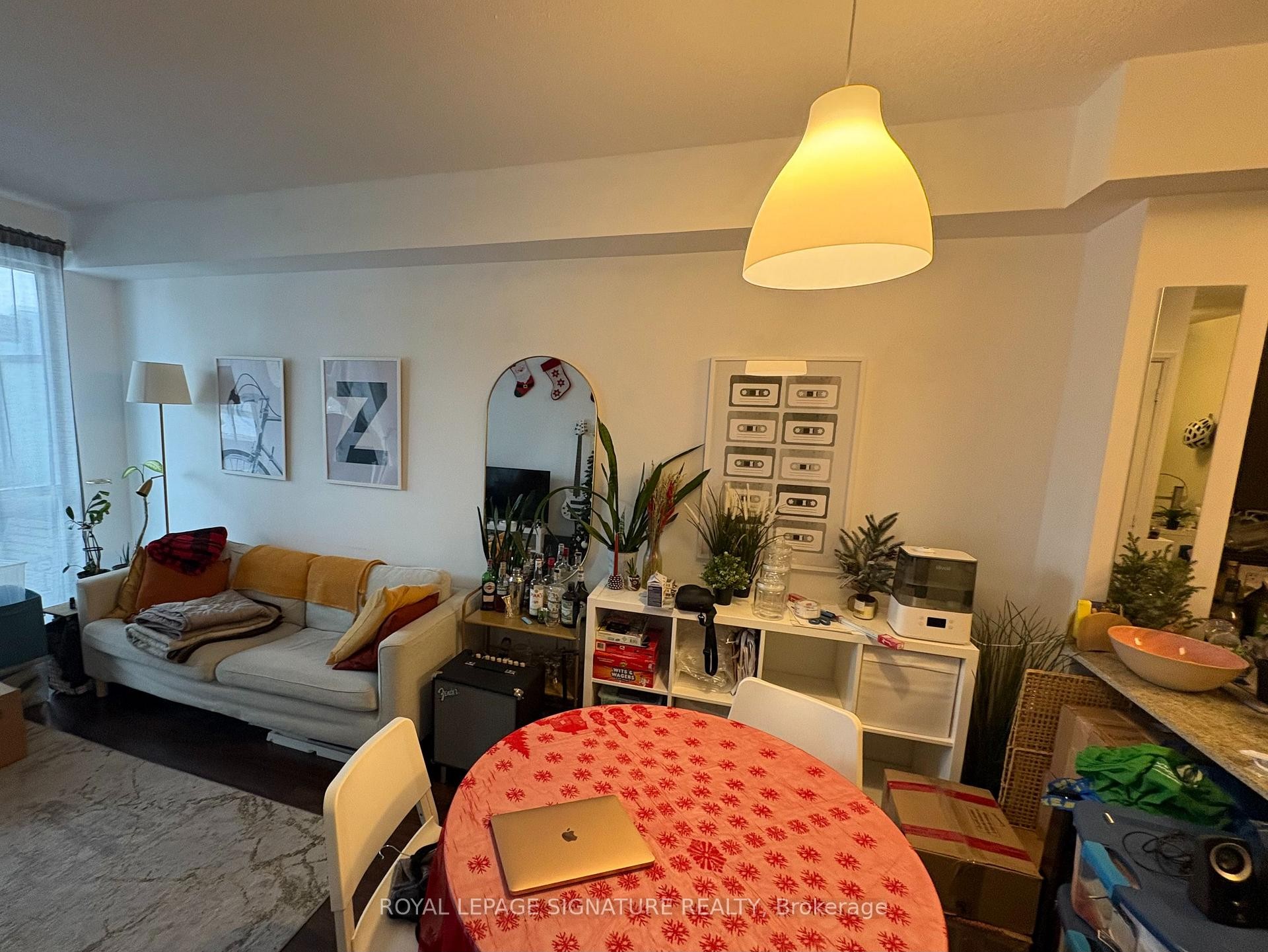 823-25 Cole Street, Toronto, ON - Indoor Photo Showing Other Room