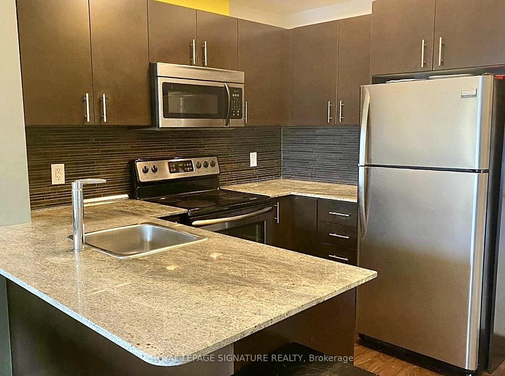823-25 Cole Street, Toronto, ON - Indoor Photo Showing Kitchen With Upgraded Kitchen