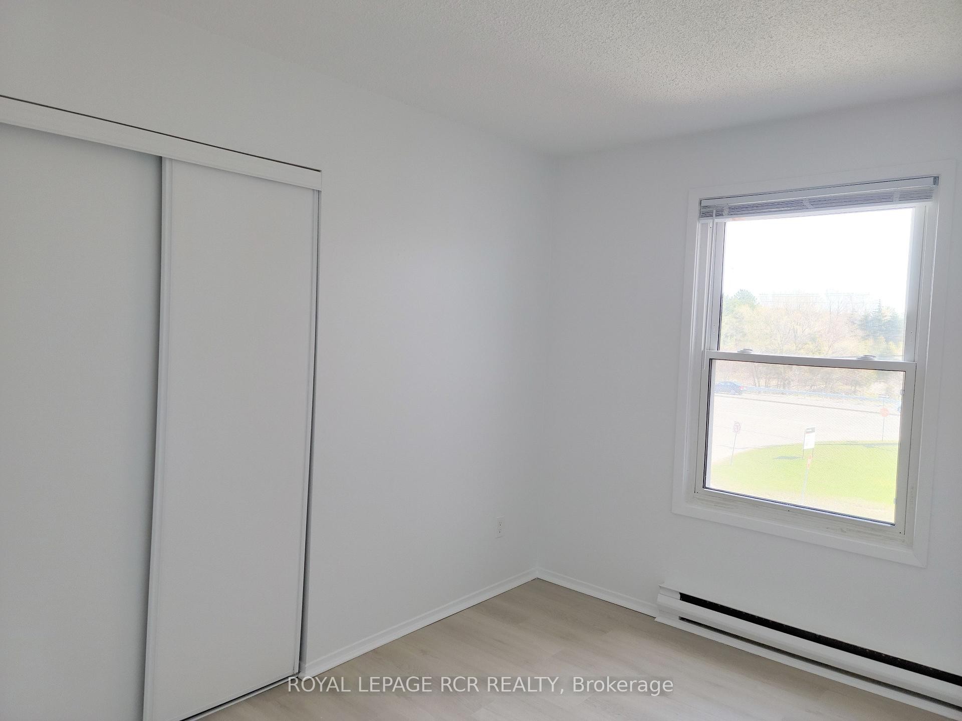 218-2 Orchard Heights Boulevard, Aurora, ON - Indoor Photo Showing Other Room