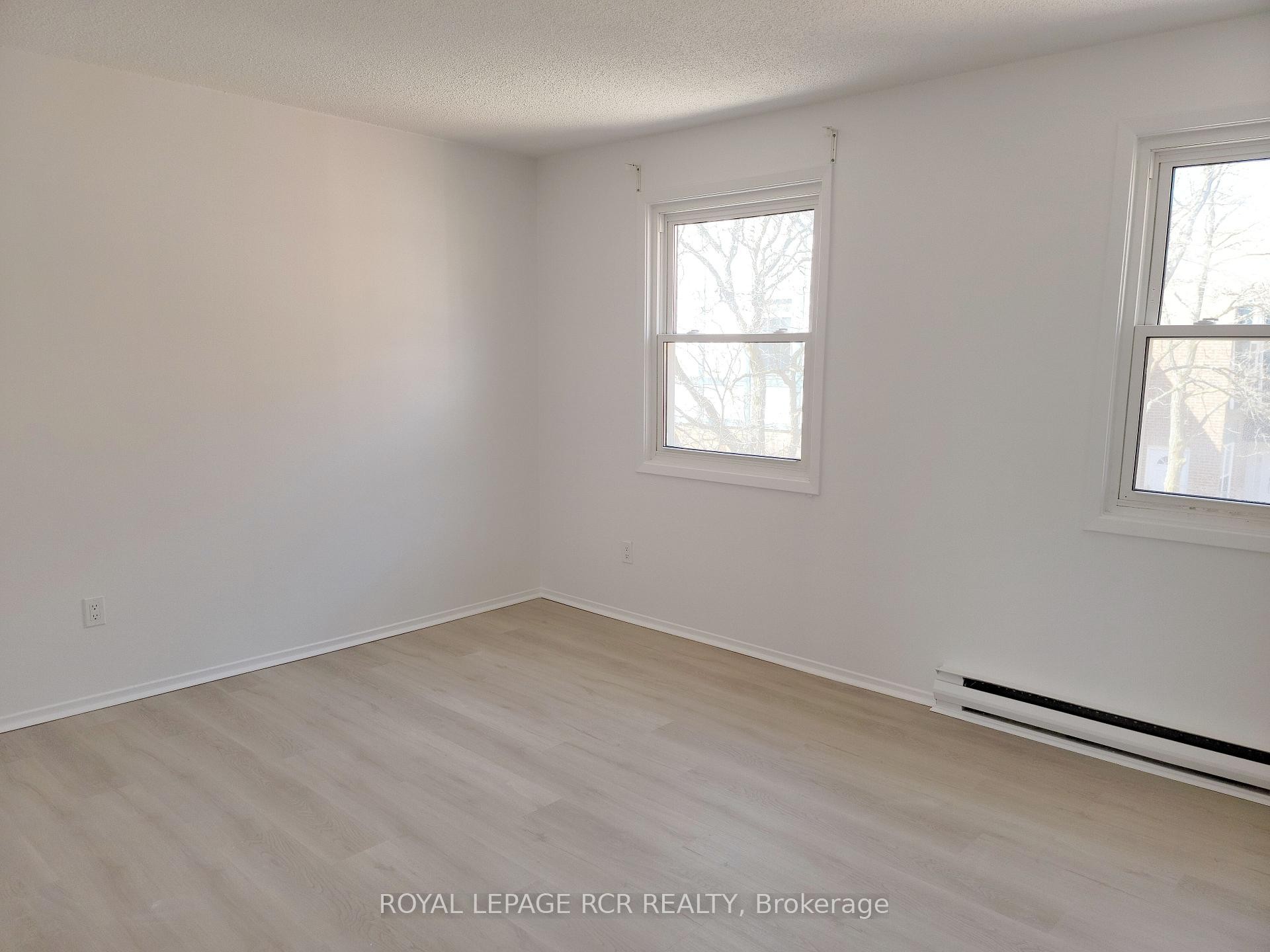 218-2 Orchard Heights Boulevard, Aurora, ON - Indoor Photo Showing Other Room