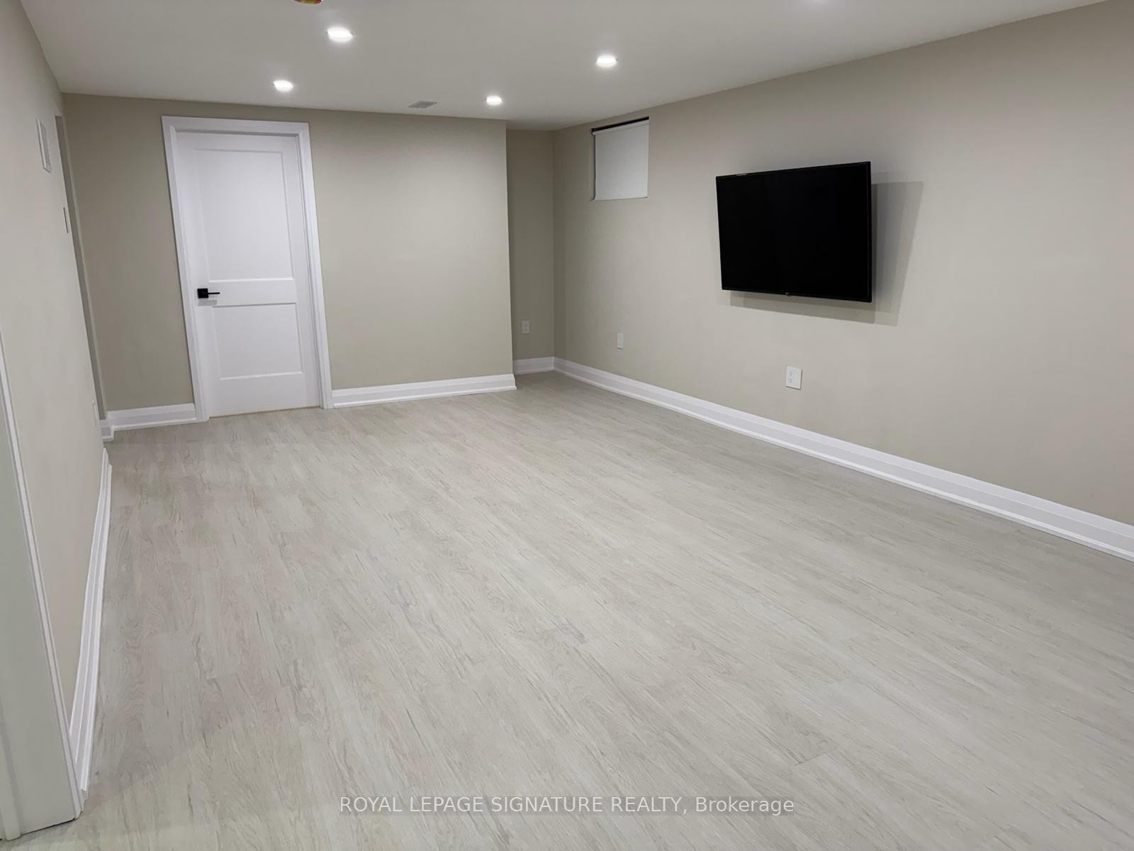 Lower-357 Rossland Road S, Oshawa, ON - Indoor