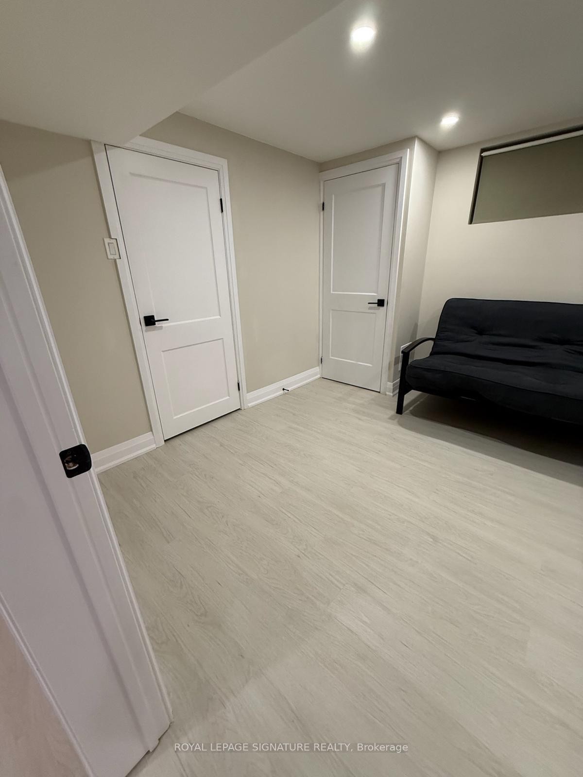 Lower-357 Rossland Road S, Oshawa, ON - Indoor Photo Showing Other Room