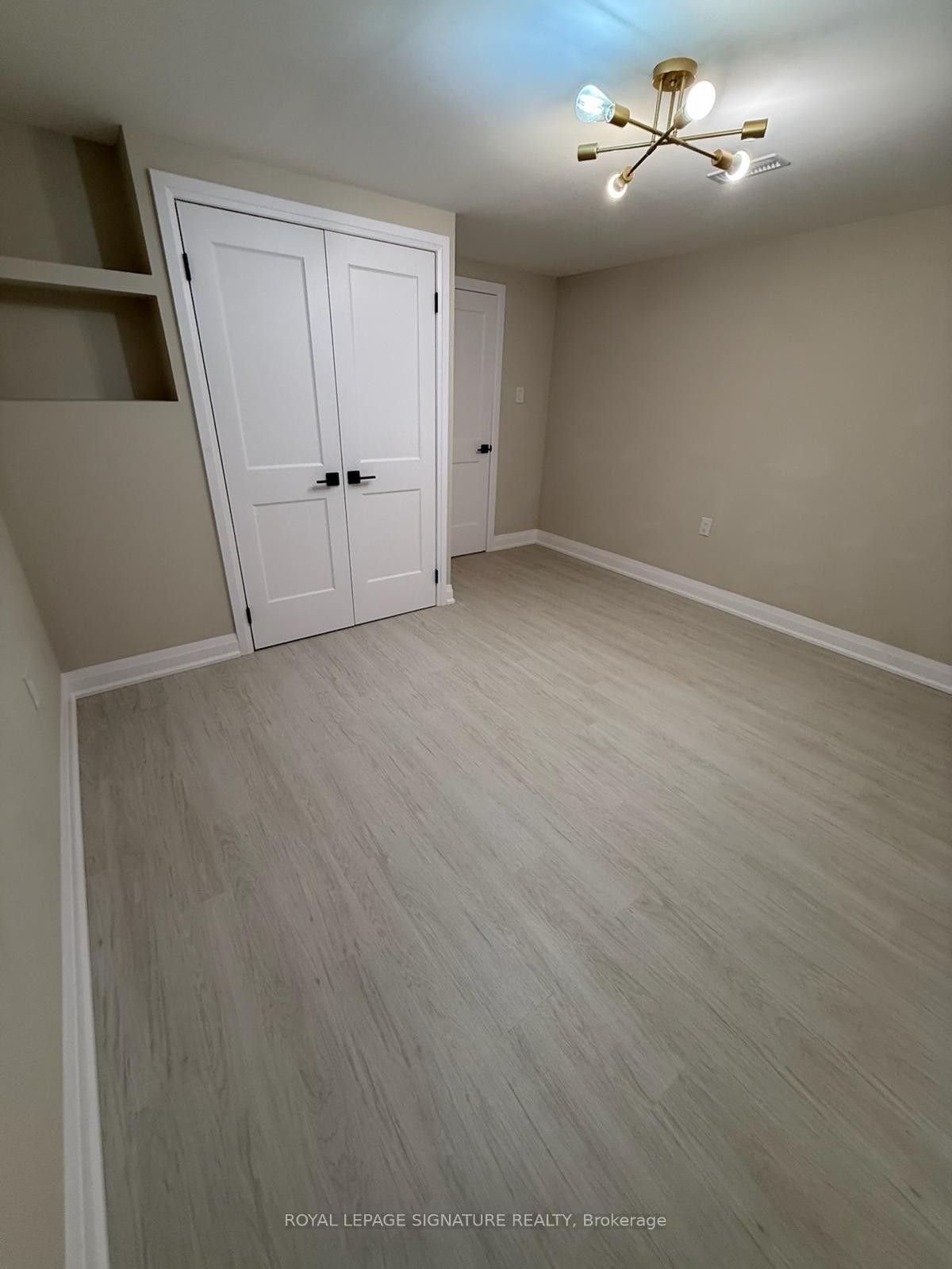 Lower-357 Rossland Road S, Oshawa, ON - Indoor Photo Showing Other Room