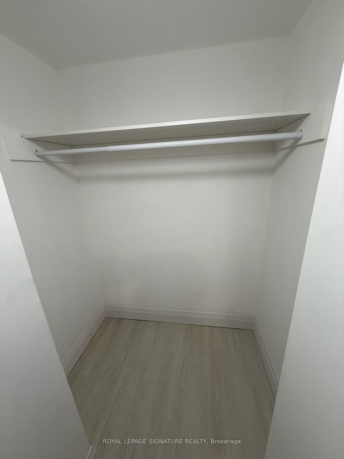 Lower-357 Rossland Road S, Oshawa, ON - Indoor