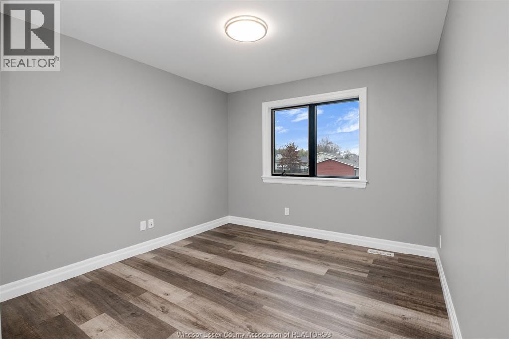 72 Graf Street, Harrow, ON - Indoor Photo Showing Other Room