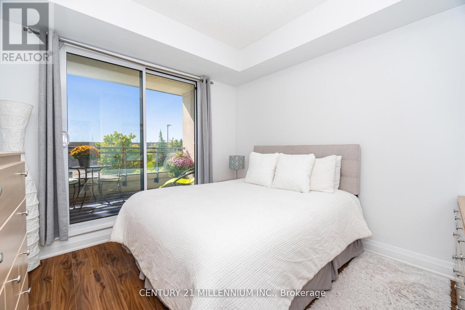 217 - 24 Woodstream Boulevard, Vaughan, ON - Indoor Photo Showing Bedroom