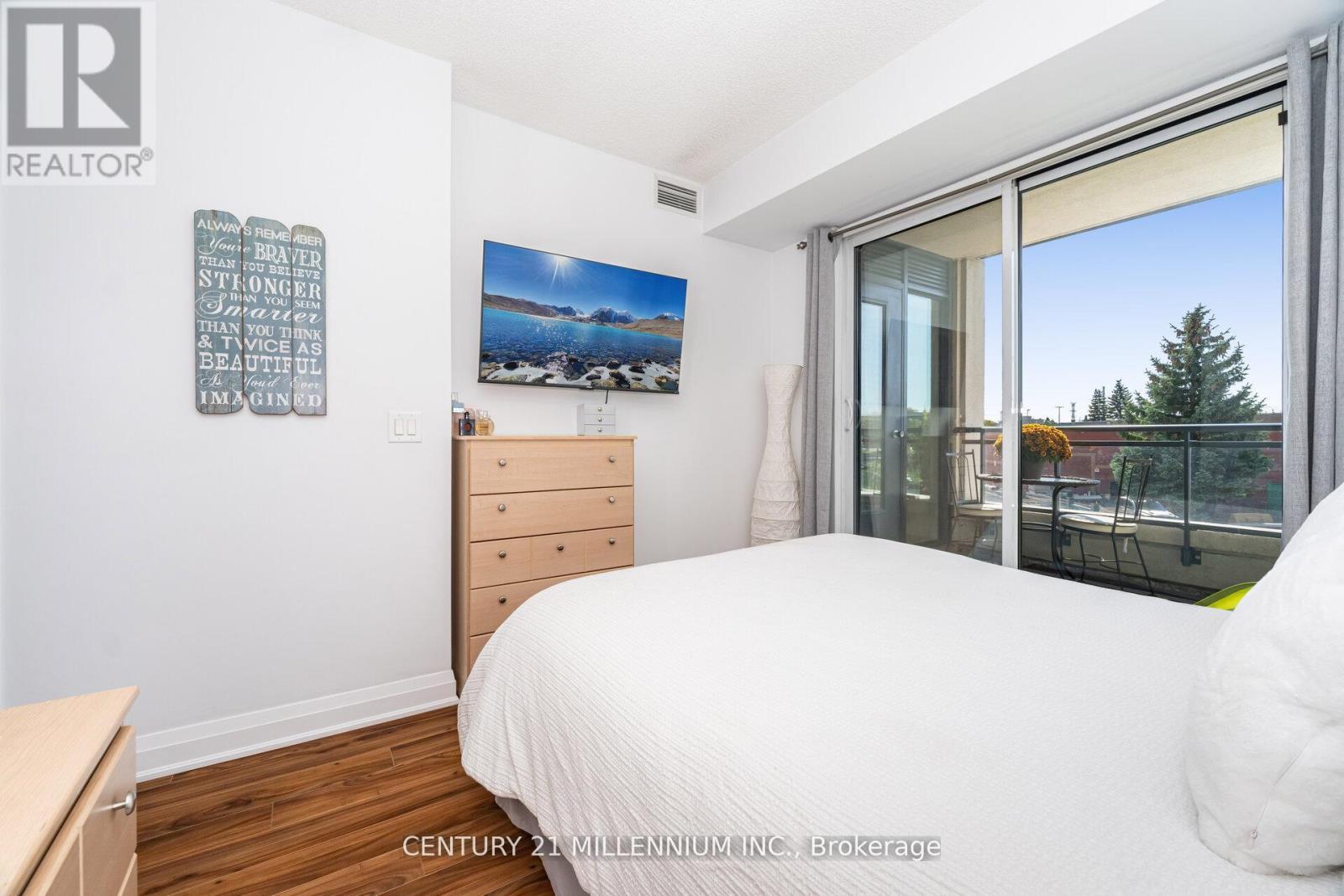 217 - 24 Woodstream Boulevard, Vaughan, ON - Indoor Photo Showing Bedroom