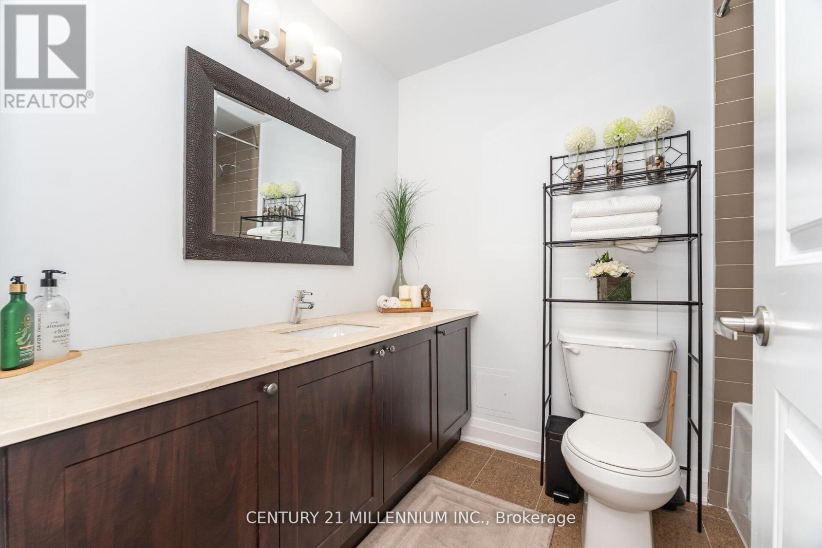 217 - 24 Woodstream Boulevard, Vaughan, ON - Indoor Photo Showing Bathroom