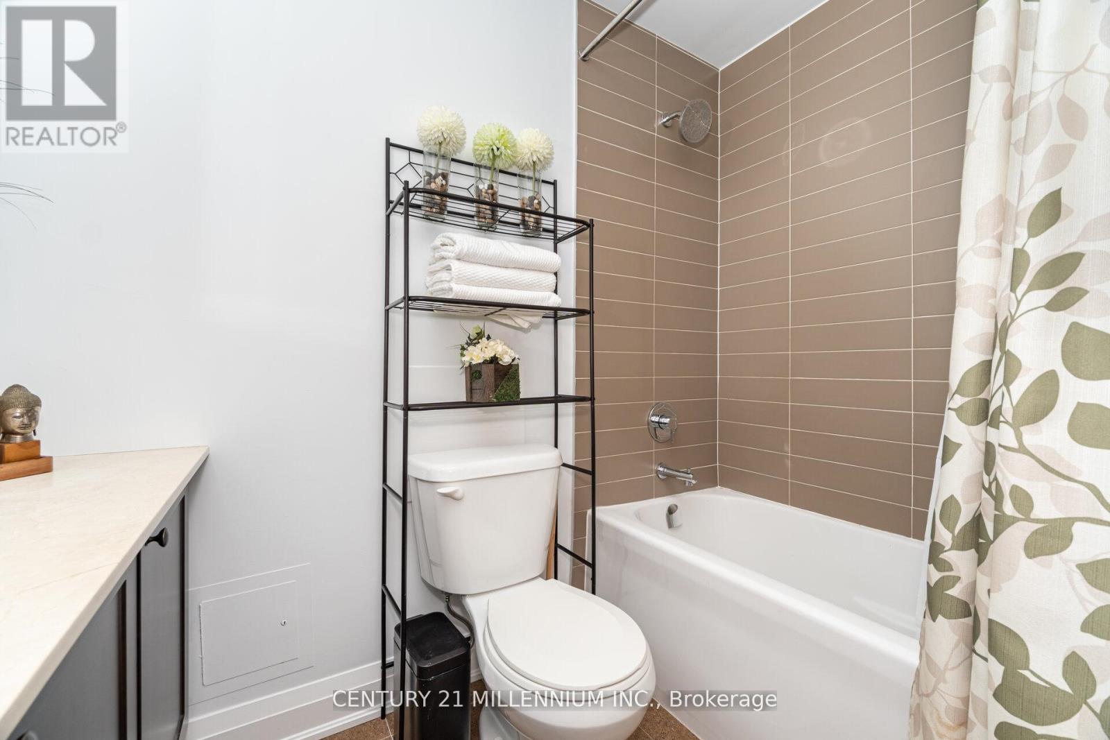 217 - 24 Woodstream Boulevard, Vaughan, ON - Indoor Photo Showing Bathroom