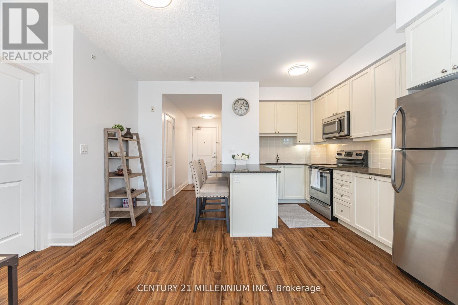 217 - 24 Woodstream Boulevard, Vaughan, ON - Indoor Photo Showing Kitchen With Stainless Steel Kitchen With Upgraded Kitchen