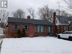 246 HIGHLAND AVENUE Fort Erie (Central), ON L2A 2X7