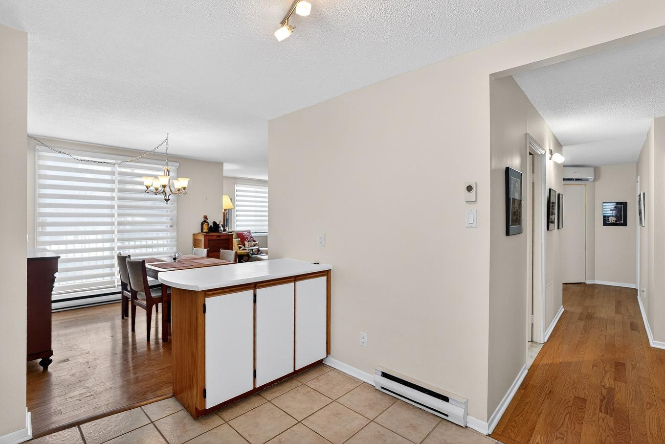 Kitchen - 1-14609 Rue Aumais, Montréal (Pierrefonds-Roxboro), QC - Indoor