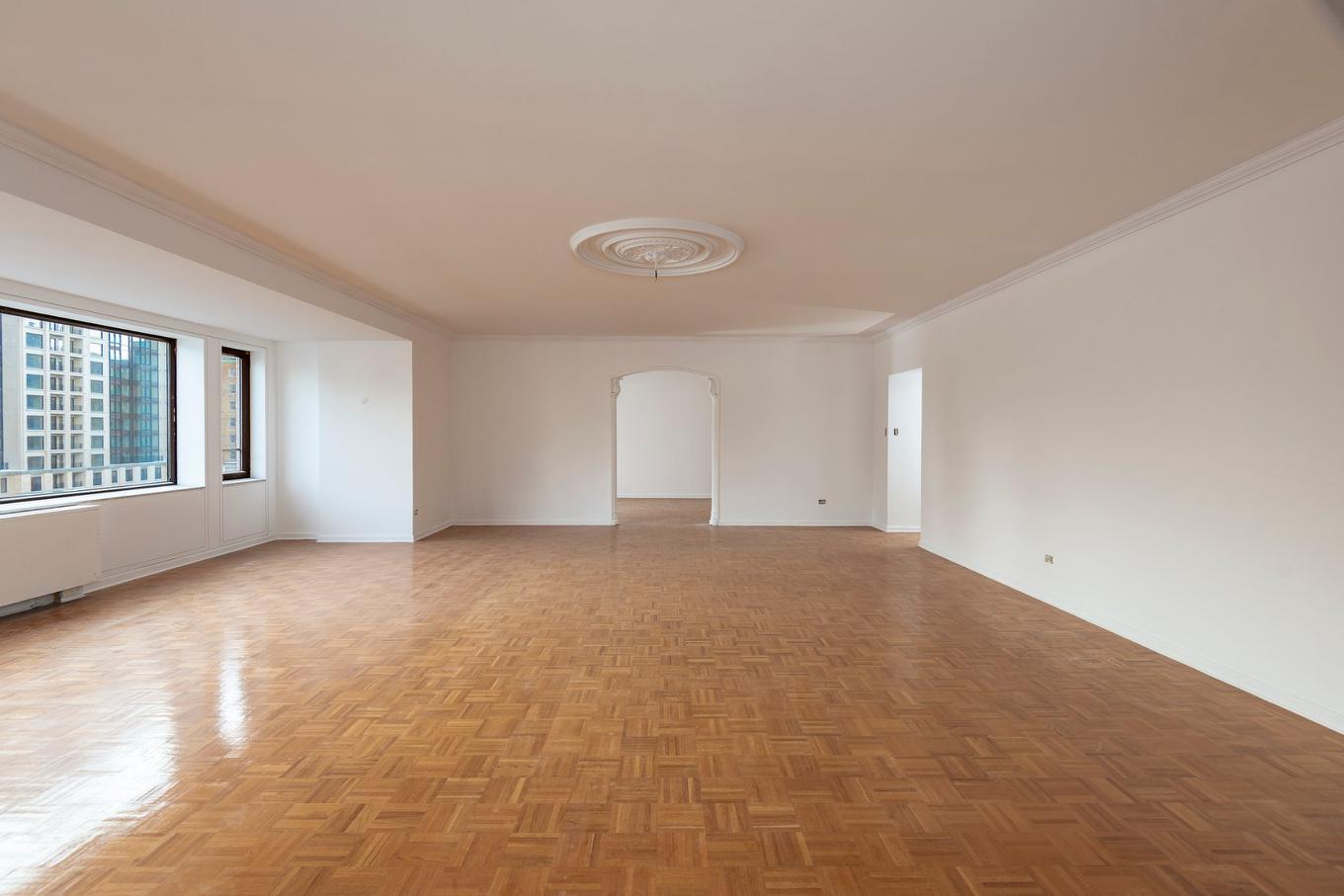 Salon - 605-1455 Rue Sherbrooke O., Montréal (Ville-Marie), QC - Indoor Photo Showing Other Room