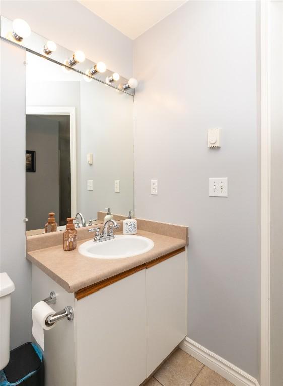 101-160 5 Avenue, Salmon Arm, BC - Indoor Photo Showing Bathroom