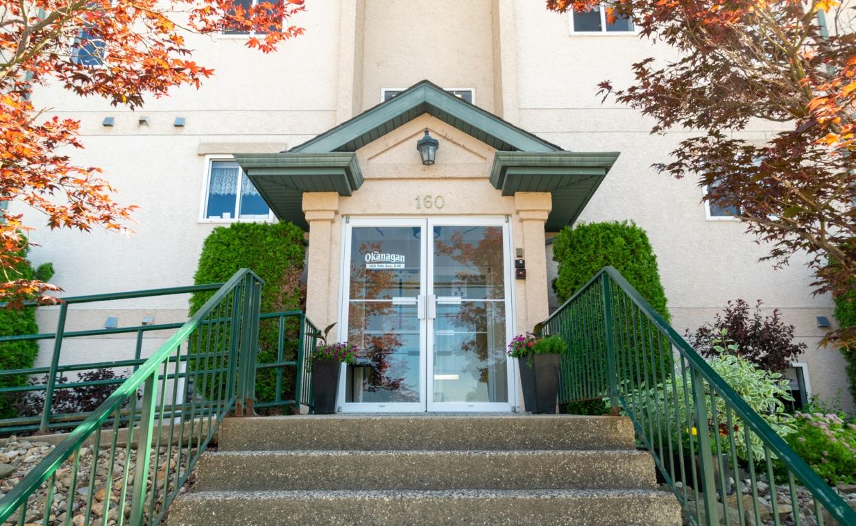 101-160 5 Avenue, Salmon Arm, BC - Outdoor