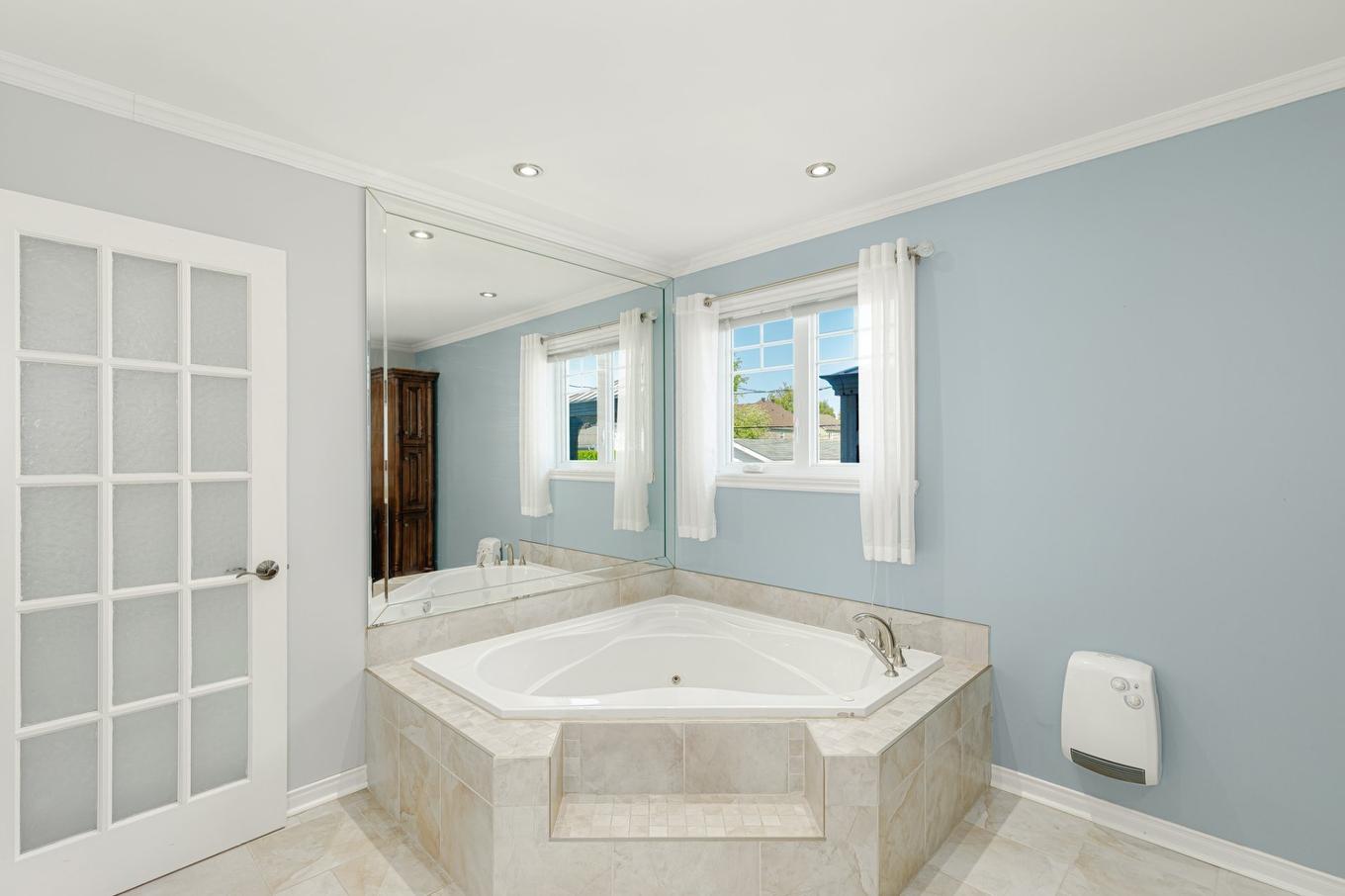 Bathroom - 3429 Rue De Toscane, Terrebonne (Terrebonne), QC - Indoor Photo Showing Bathroom