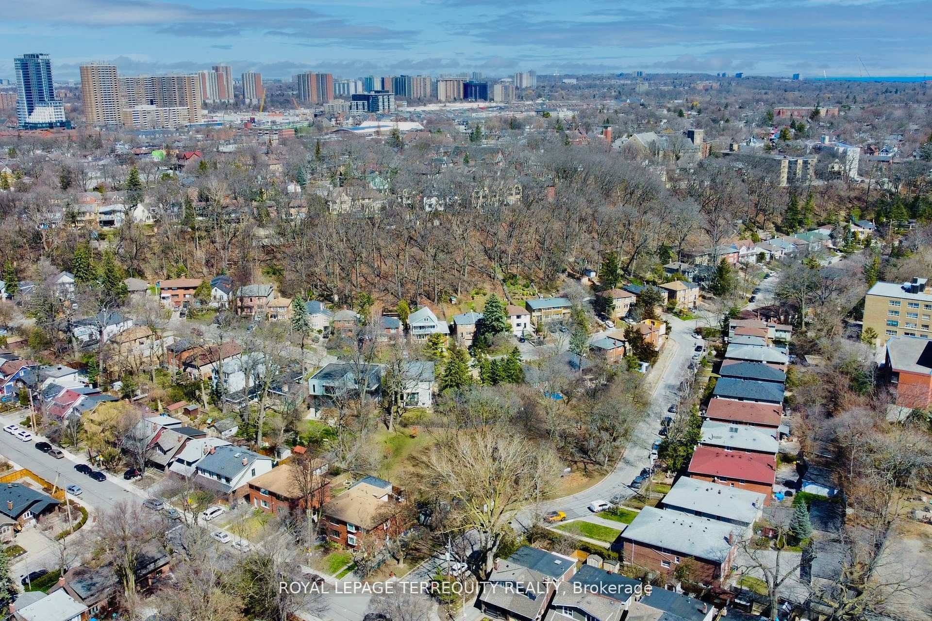 Main-29 Love Crescent, Toronto, ON