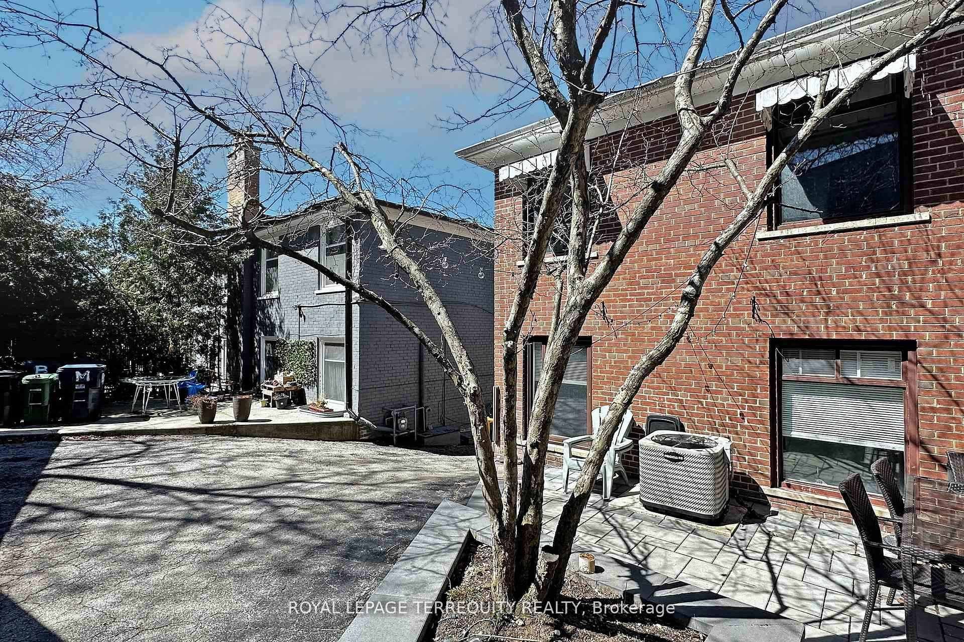 Main-29 Love Crescent, Toronto, ON