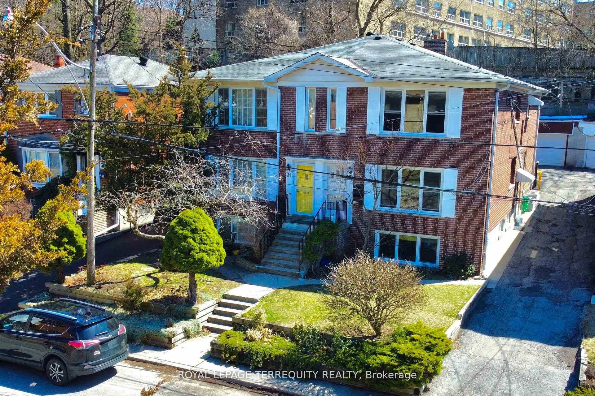 Main-29 Love Crescent, Toronto, ON