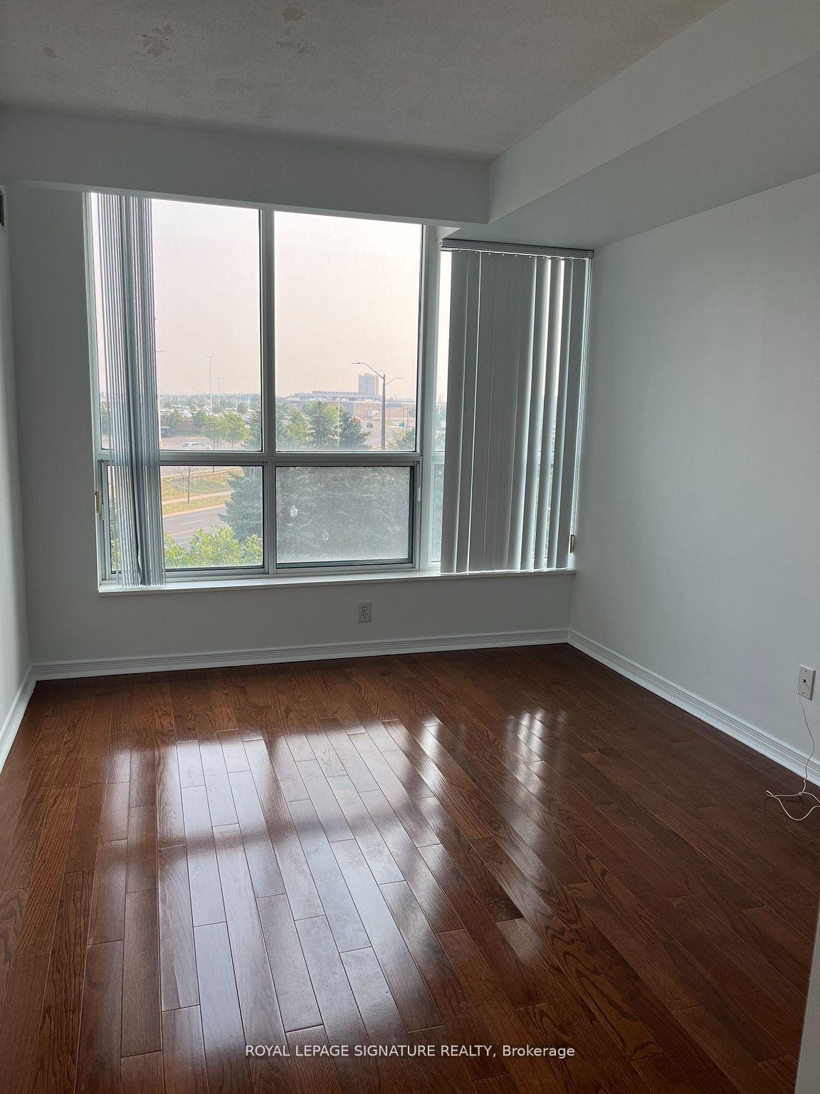 407-2545 Erin Centre Boulevard, Mississauga, ON - Indoor Photo Showing Other Room