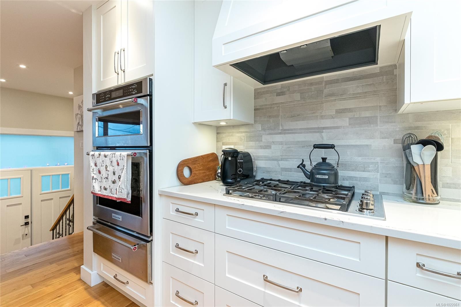 7227 Seabrook Rd, Central Saanich, BC