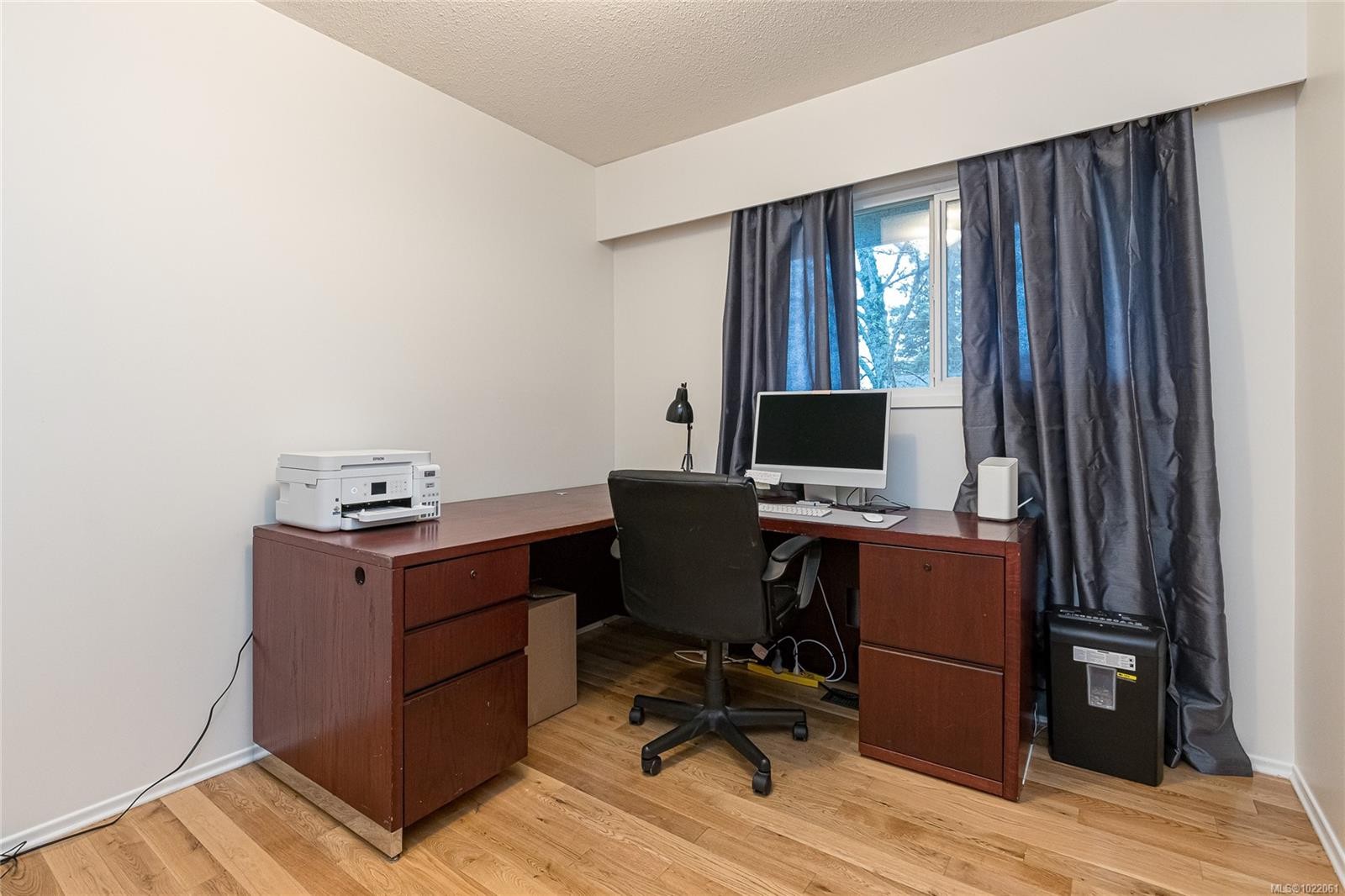 7227 Seabrook Rd, Central Saanich, BC