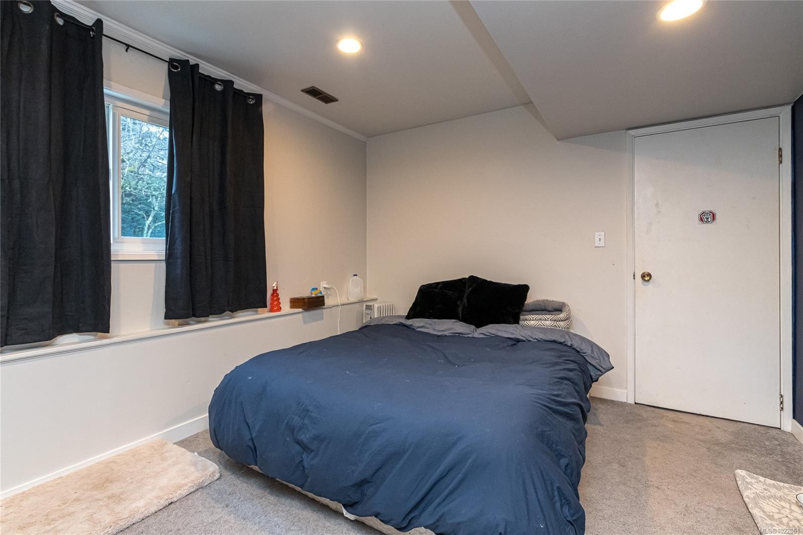 7227 Seabrook Rd, Central Saanich, BC