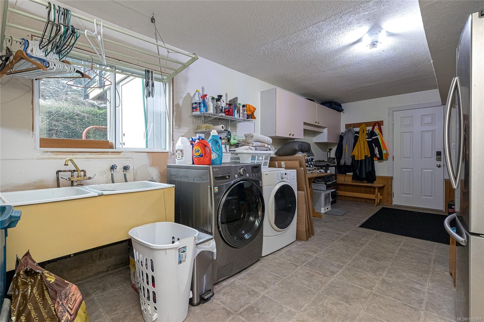 7227 Seabrook Rd, Central Saanich, BC