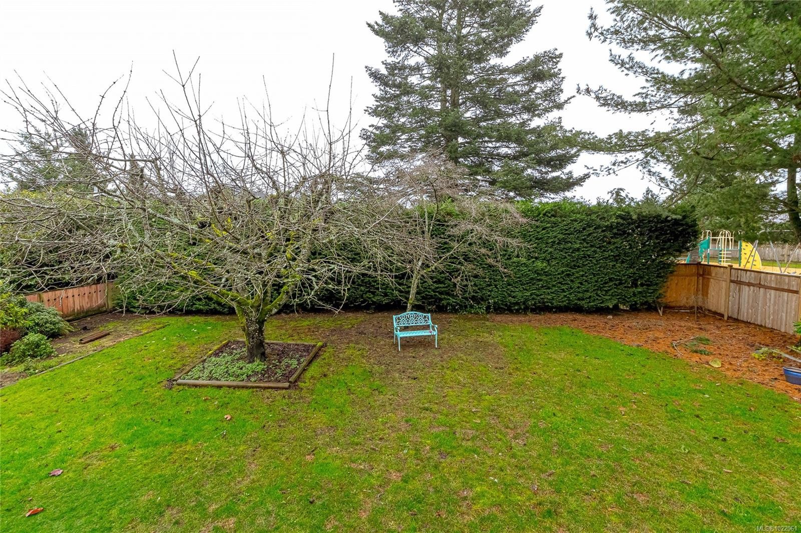 7227 Seabrook Rd, Central Saanich, BC