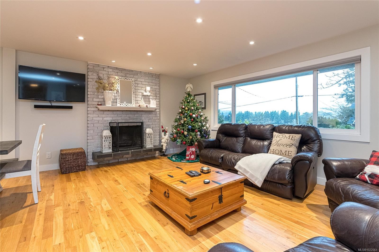 7227 Seabrook Rd, Central Saanich, BC