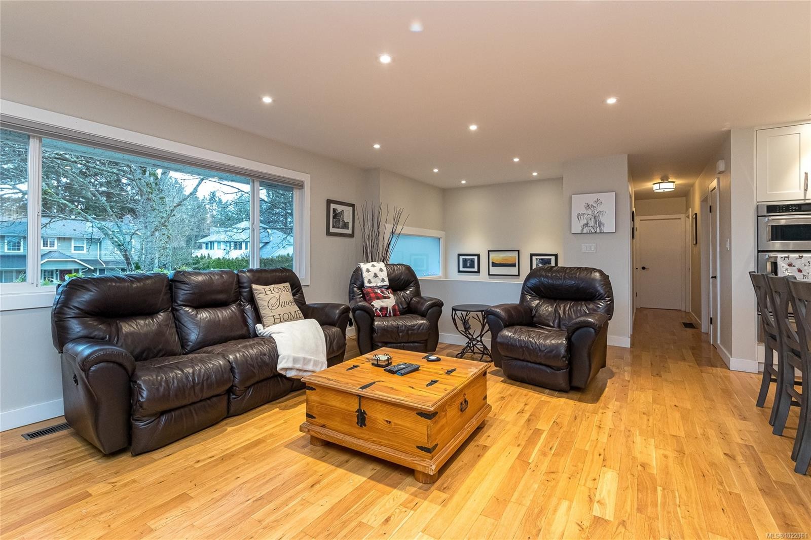 7227 Seabrook Rd, Central Saanich, BC