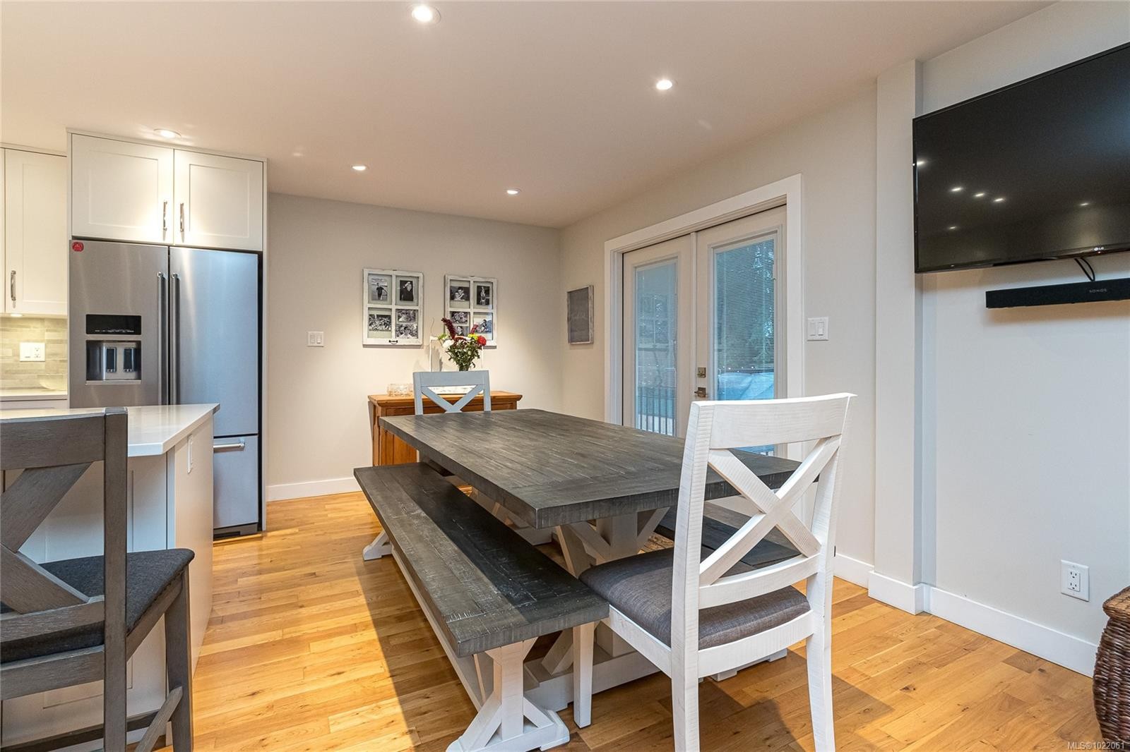 7227 Seabrook Rd, Central Saanich, BC