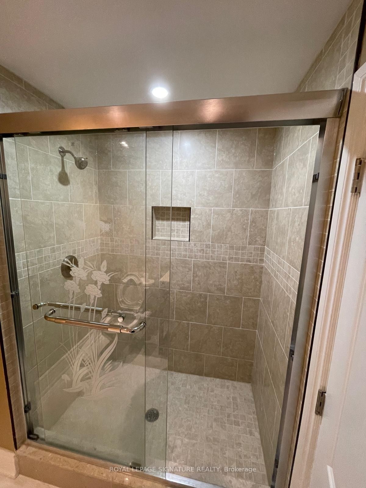 Bsmt-5 Mountain Ridge Road, Brampton, ON - Indoor Photo Showing Bathroom