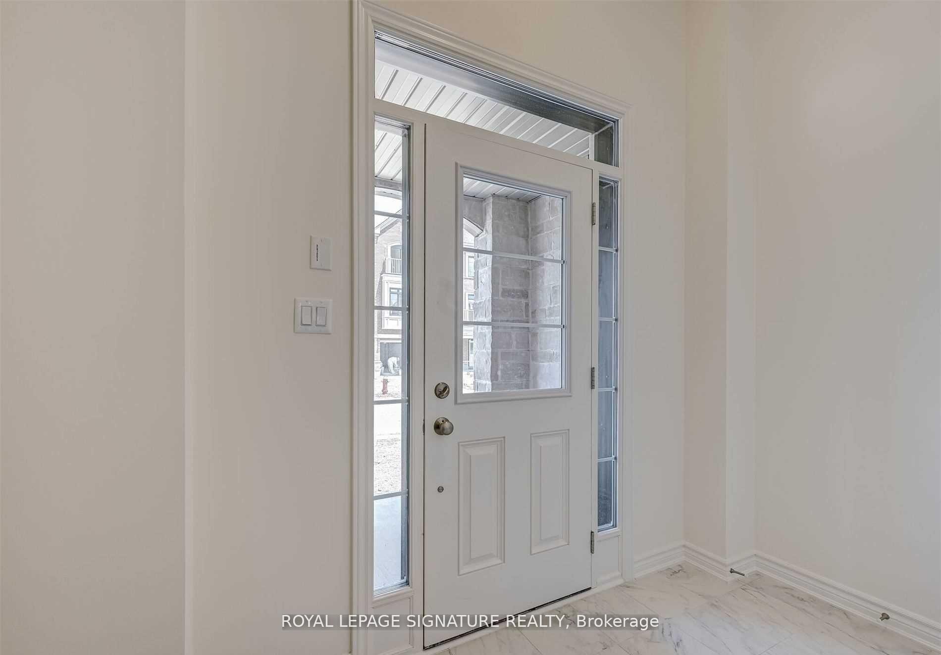 1183 Restivo Lane, Milton, ON - Indoor Photo Showing Other Room