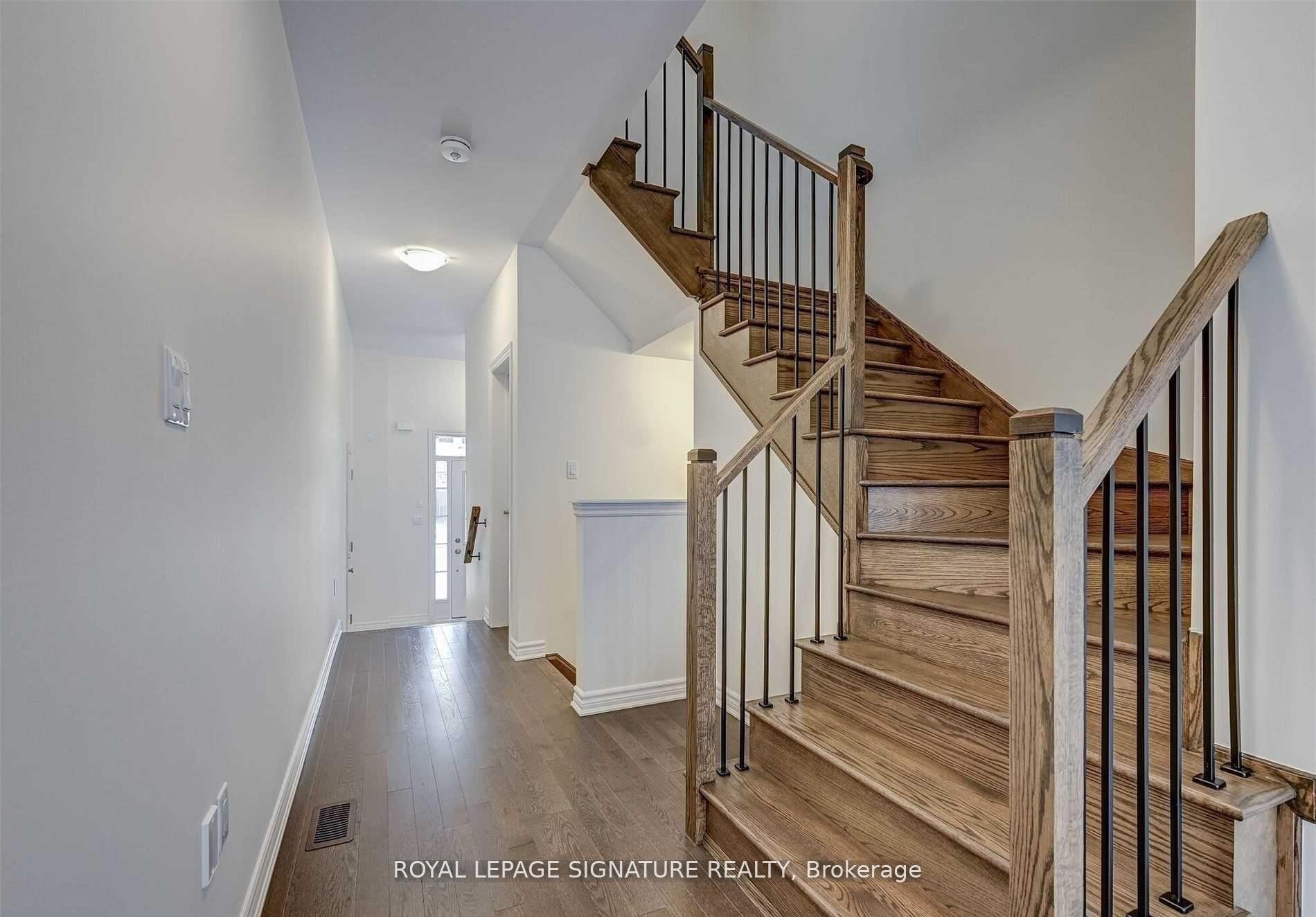 1183 Restivo Lane, Milton, ON - Indoor Photo Showing Other Room