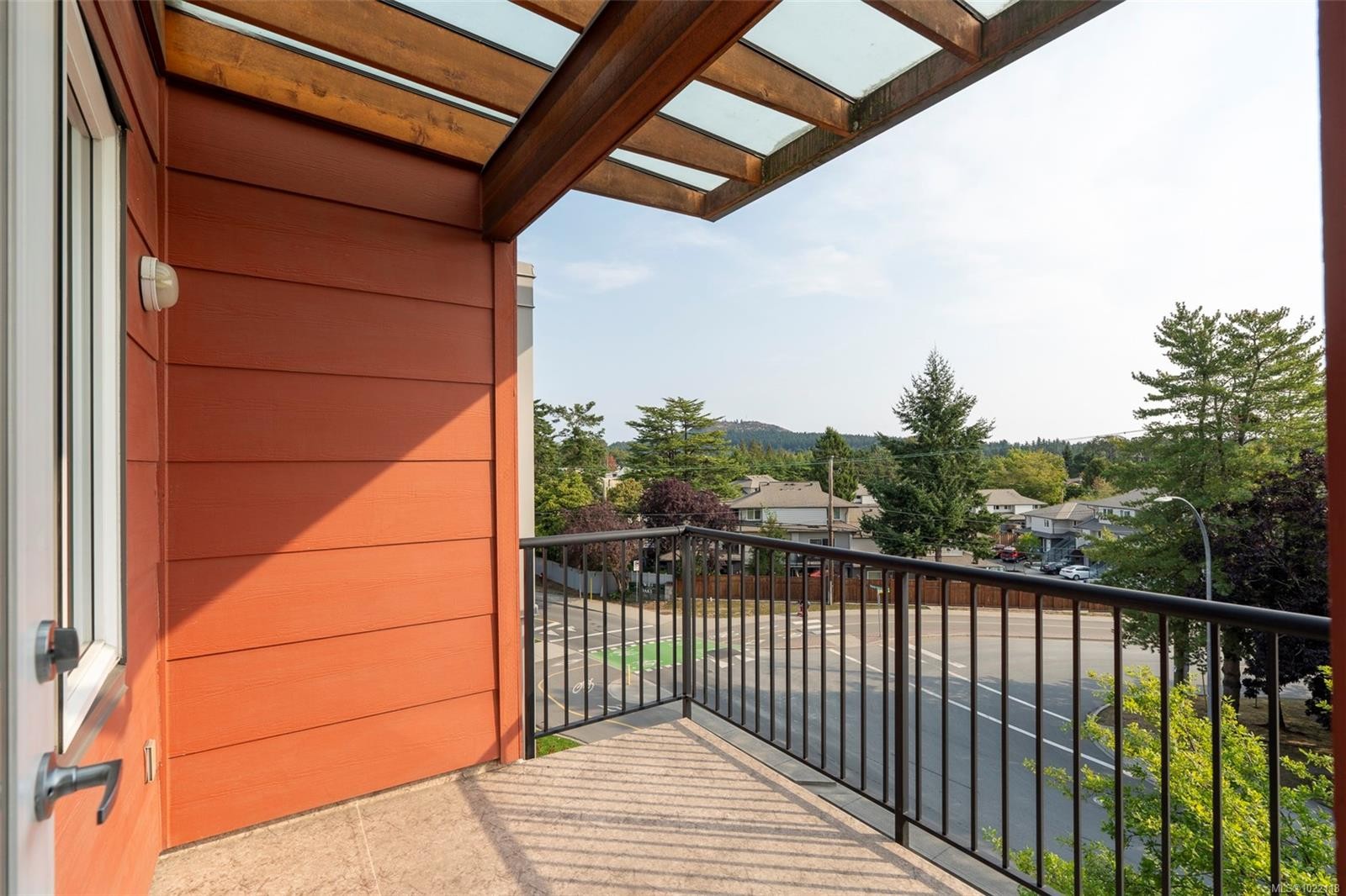 402-4030 Borden St, Saanich, BC - Outdoor With Exterior